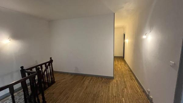 4-5 chambres, jardin et garage.