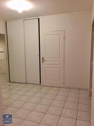 Appartement à louer 3 pièces 74.1m²