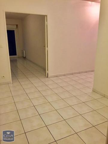 Appartement à louer 3 pièces 74.1m²