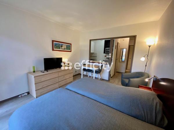 Appartement
         1 pièce
        - 25 m² 73 000 € *