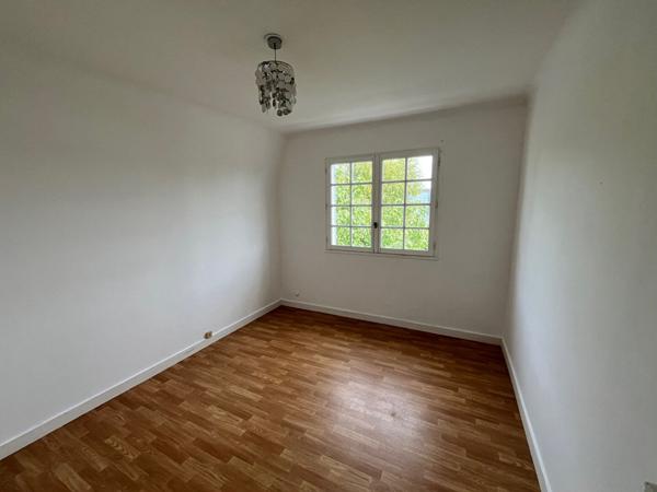 Maison a vendre a La Chapelle sur Erdre - 5 pieces, 4 chambres