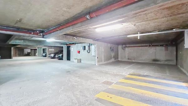 PROCHE CHR - PLACE DE PARKING EN SOUS-SOL 13m² - RÉSIDENCE SÉCURISÉE - POSSIBILITE ACHAT 2è PLACE