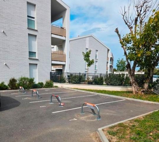 Parking à vendre |                                       Tournefeuille |                                       Places de parking |     13 m²