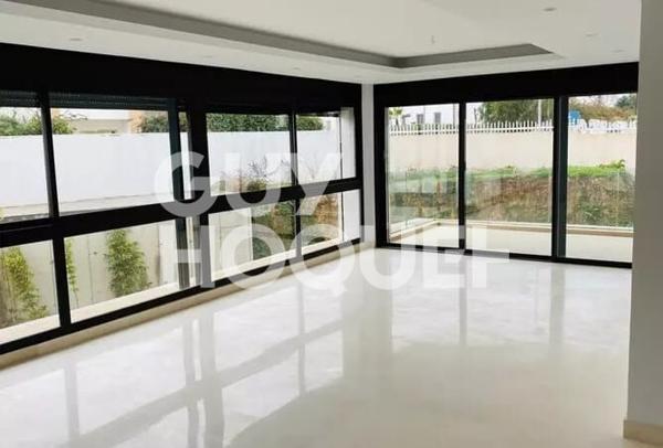 Très belle Opportunité à saisir. Appartement 2 Chambres au Sindibad Beach Ressort.