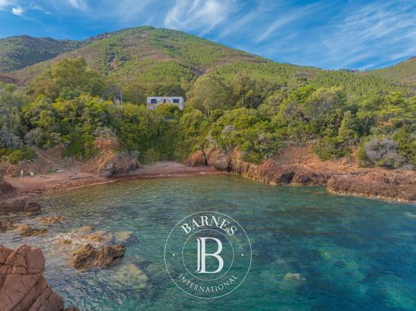 Saint-Raphaël, Villa  350 m² à vendre