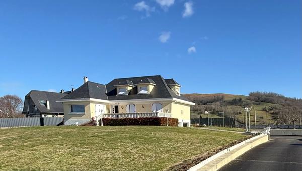 Maison à vendre 9 pièces LOURDES (65)