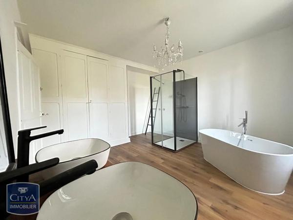 Maison à louer 4 pièces 126.2m²