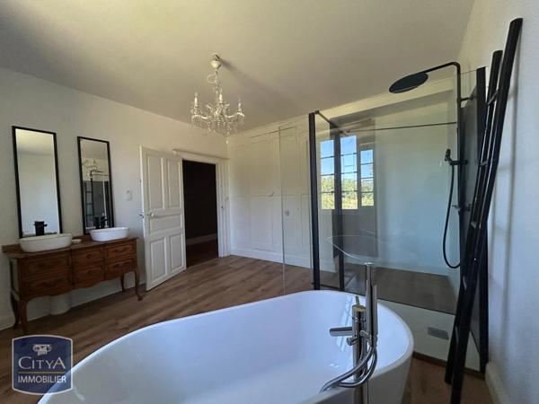 Maison à louer 4 pièces 126.2m²