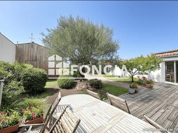 À vendre Maison 5 pièces 175 m² - La Rochelle 17000