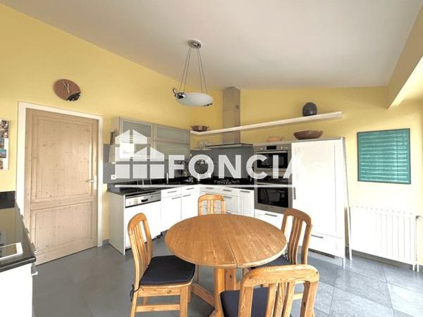 À vendre Maison 5 pièces 175 m² - La Rochelle 17000