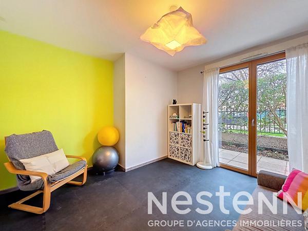 ST BONNET DE MURE Hyper Centre - Appartement récent 2 pièces de 50 m² avec terrasse, cave et garage