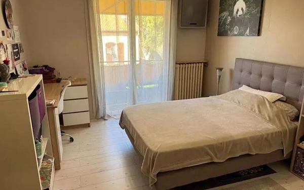 Appartement à louer    2 pièces • 90,07 m2 Nice