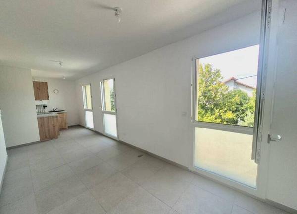 Appartement 1 pièce                                        - 42340 Veauche Réf : 13107