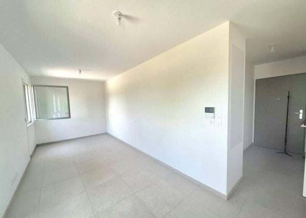 Appartement 1 pièce                                        - 42340 Veauche Réf : 13107