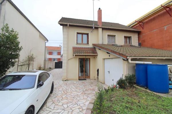 Maison traditionnelle Champigny-sur-Marne 111 m²