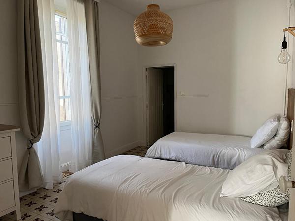 Maison Maubec 5 pièce(s) 166 m2