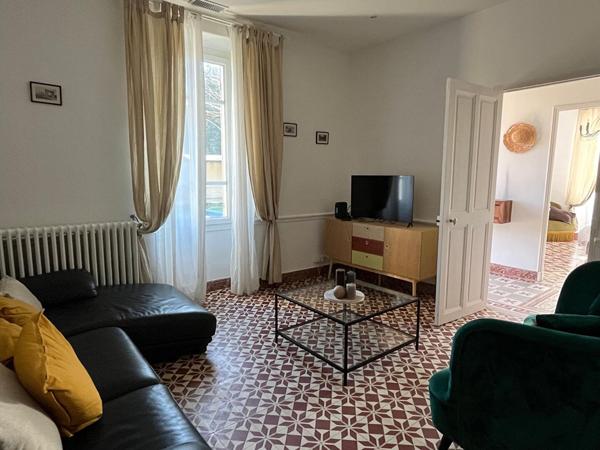 Maison Maubec 5 pièce(s) 166 m2