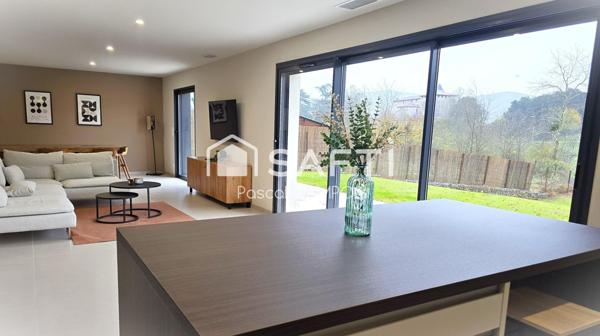 Maison Moderne de 227m² sur une belle parcelle de plus de 1700 m²