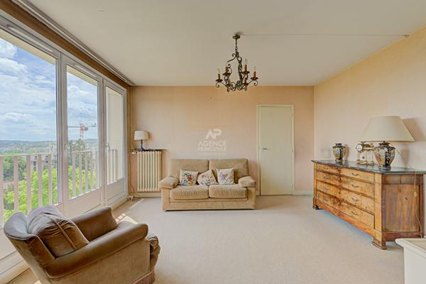 Appartement Saint Germain En Laye 4 pièce(s) €249 000 ** - Référence 17950