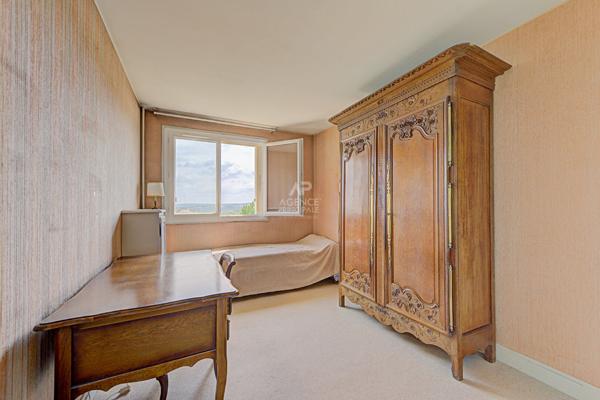 Appartement Saint Germain En Laye 4 pièce(s) €249 000 ** - Référence 17950