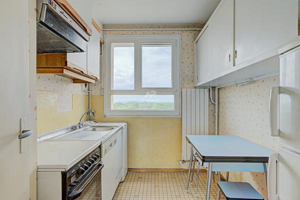 Appartement Saint Germain En Laye 4 pièce(s) €249 000 ** - Référence 17950