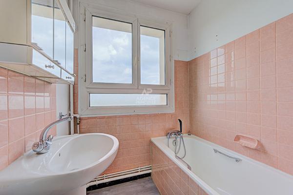 Appartement Saint Germain En Laye 4 pièce(s) €249 000 ** - Référence 17950