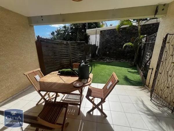 Appartement à louer 3 pièces 90.96m² Saint-Paul (97434)