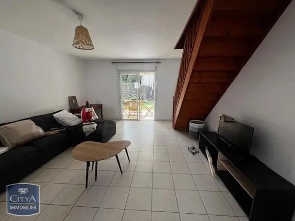 Appartement à louer 3 pièces 90.96m² Saint-Paul (97434)
