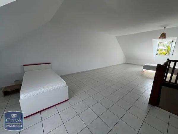Appartement à louer 3 pièces 90.96m² Saint-Paul (97434)