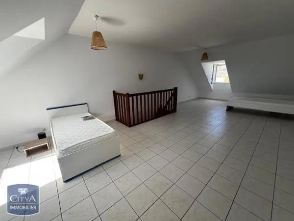 Appartement à louer 3 pièces 90.96m² Saint-Paul (97434)