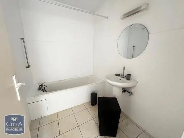 Appartement à louer 3 pièces 90.96m² Saint-Paul (97434)