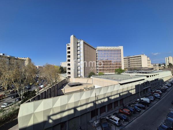 T3 53 M2 secteur Timone 13010