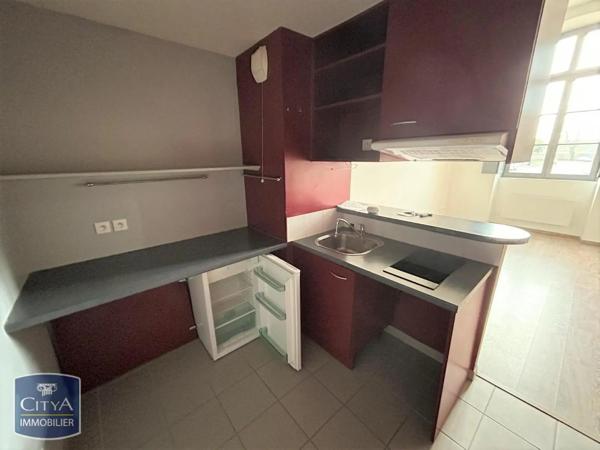 Appartement à louer 2 pièces 46.5m² Laon (02000)