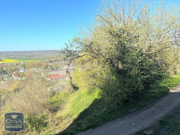 Appartement à louer 2 pièces 46.5m² Laon (02000)