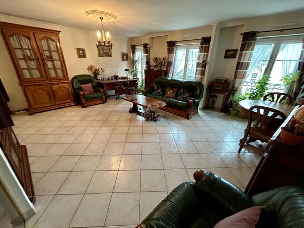 Appartement Poissy 4 pièce(s) 86 m2 €299 000 ** - Référence 8911