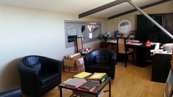 Charente Maritime (17), emplacement n°1 St-Pierre Oléron, A Vendre entreprise générale de rénovation tous corps d'état