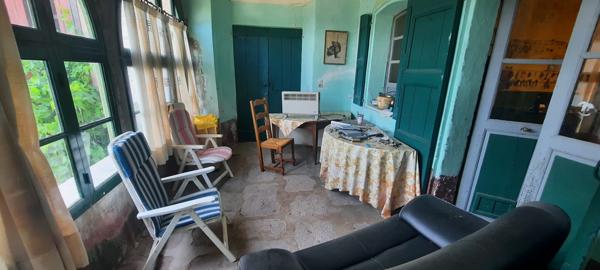 Saint-Laurent-de-Cerdans (66260) Maison de Village et immeuble de Rapport