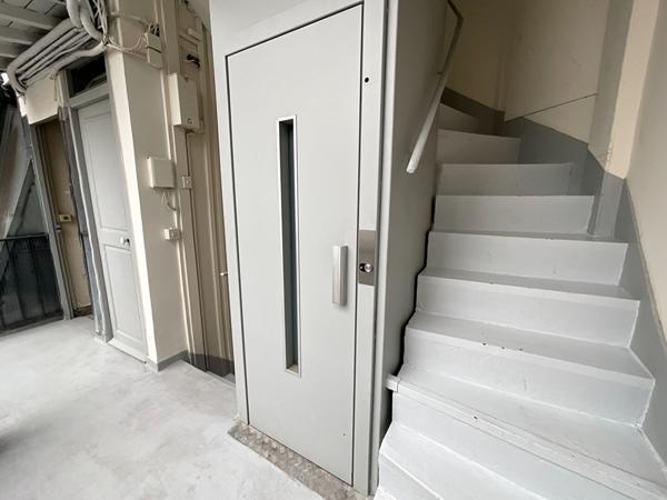 Magnifique pied-à-terre Champs-Élysées