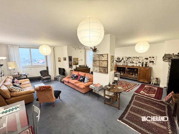 Appartement 145m² trois chambres avec cave et garage