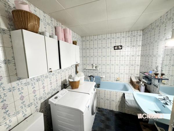 Appartement 145m² trois chambres avec cave et garage