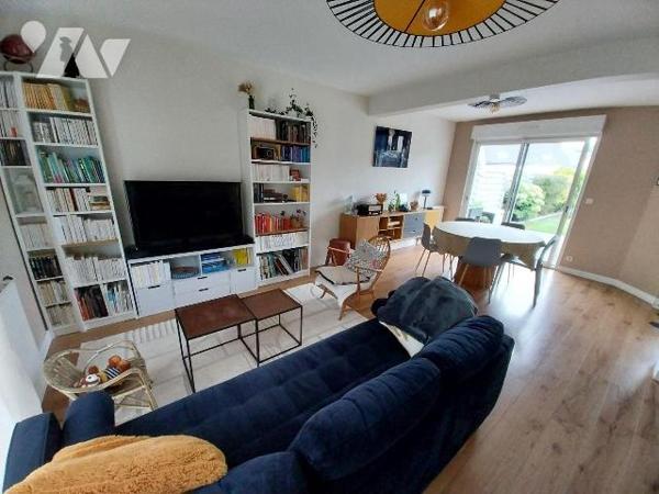  Maison à vendre à Vitré (35500) en Ille-et-Vilaine (35). Quartier BEAUVAIS, à 2 pas du centre ...