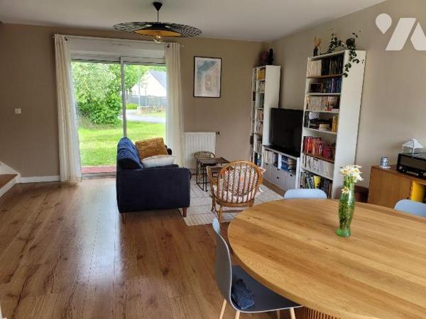  Maison à vendre à Vitré (35500) en Ille-et-Vilaine (35). Quartier BEAUVAIS, à 2 pas du centre ...