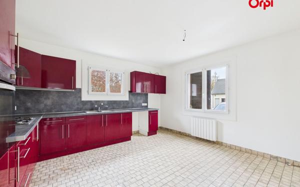 Maison à louer    5 pièces •  Bernay