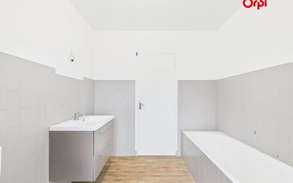 Maison à louer    5 pièces •  Bernay