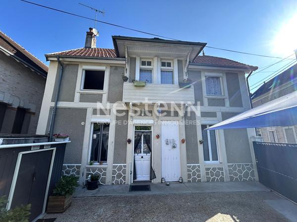 MAISON DE 145m² AVEC 4 BELLES CHAMBRES PROCHE COMMERCES AU COEUR DE CHABRIS (INDRE 36)