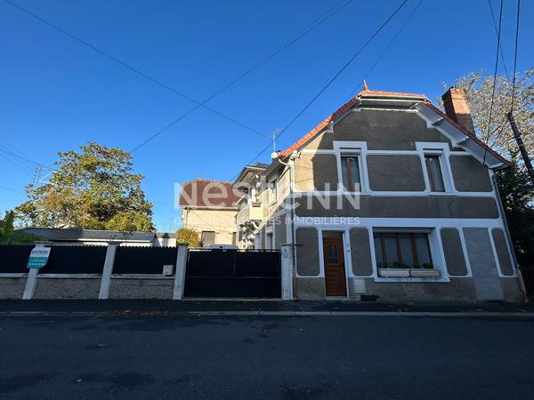 MAISON DE 145m² AVEC 4 BELLES CHAMBRES PROCHE COMMERCES AU COEUR DE CHABRIS (INDRE 36)