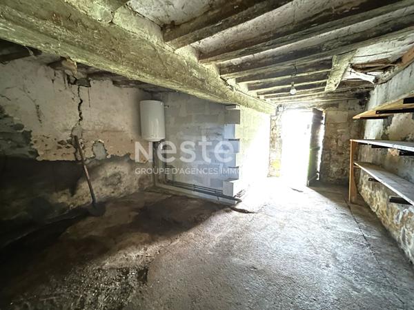 LONGERE DE PLAIN-PIED ENVIRONNEMENT CALME AVEC TRAVAUX À LYE (INDRE 36)