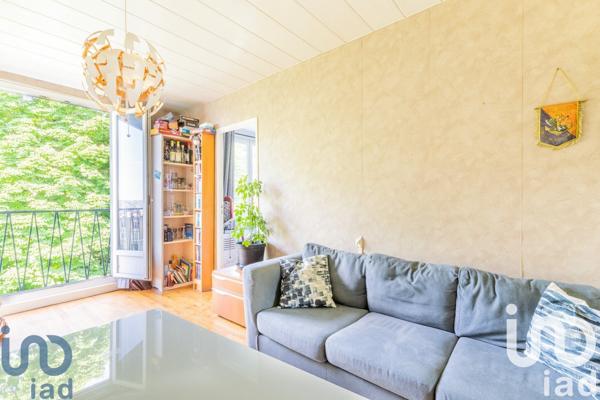 Appartement 3 pièces de 47 m² à Viry-Châtillon (91170)