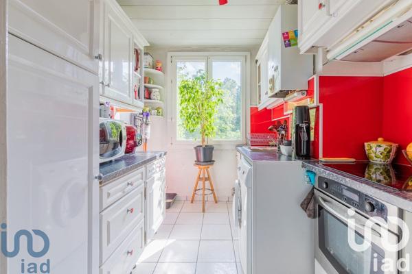 Appartement 3 pièces de 47 m² à Viry-Châtillon (91170)