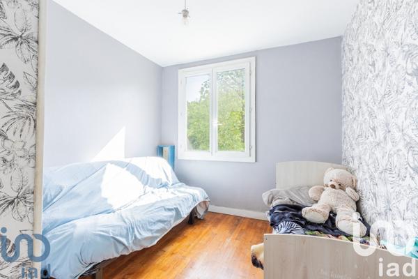 Appartement 3 pièces de 47 m² à Viry-Châtillon (91170)